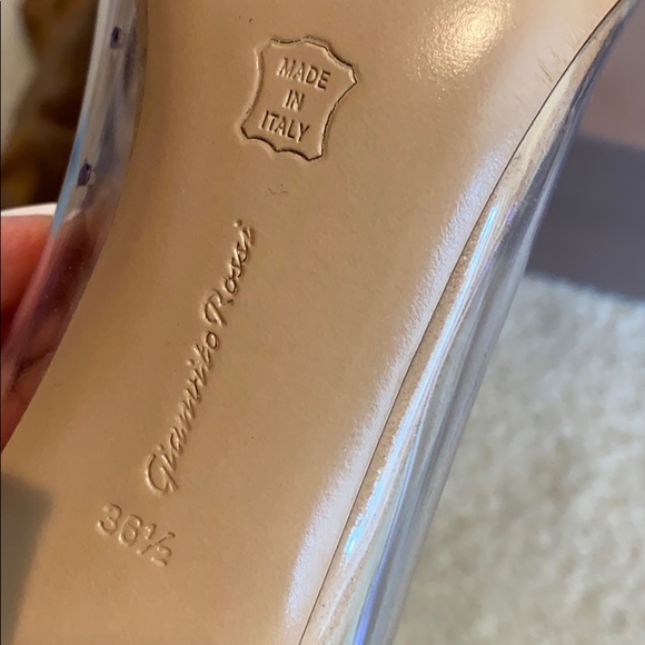 Gianvito Rossi Plexi pump, gold size 36.5 - Picture 3 of 6